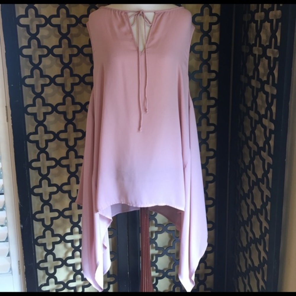 TILDON BLUSH PINK SLEEVELESS BLOUSE ASYMMETRICAL‎ SIDES TIE FRONT SIZE LARGE